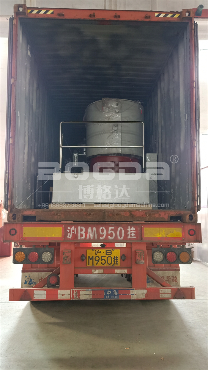 BOGDA SRL-W800/2500L High capacity heating cooling plastic mixers unit are shipping to Paraguay.