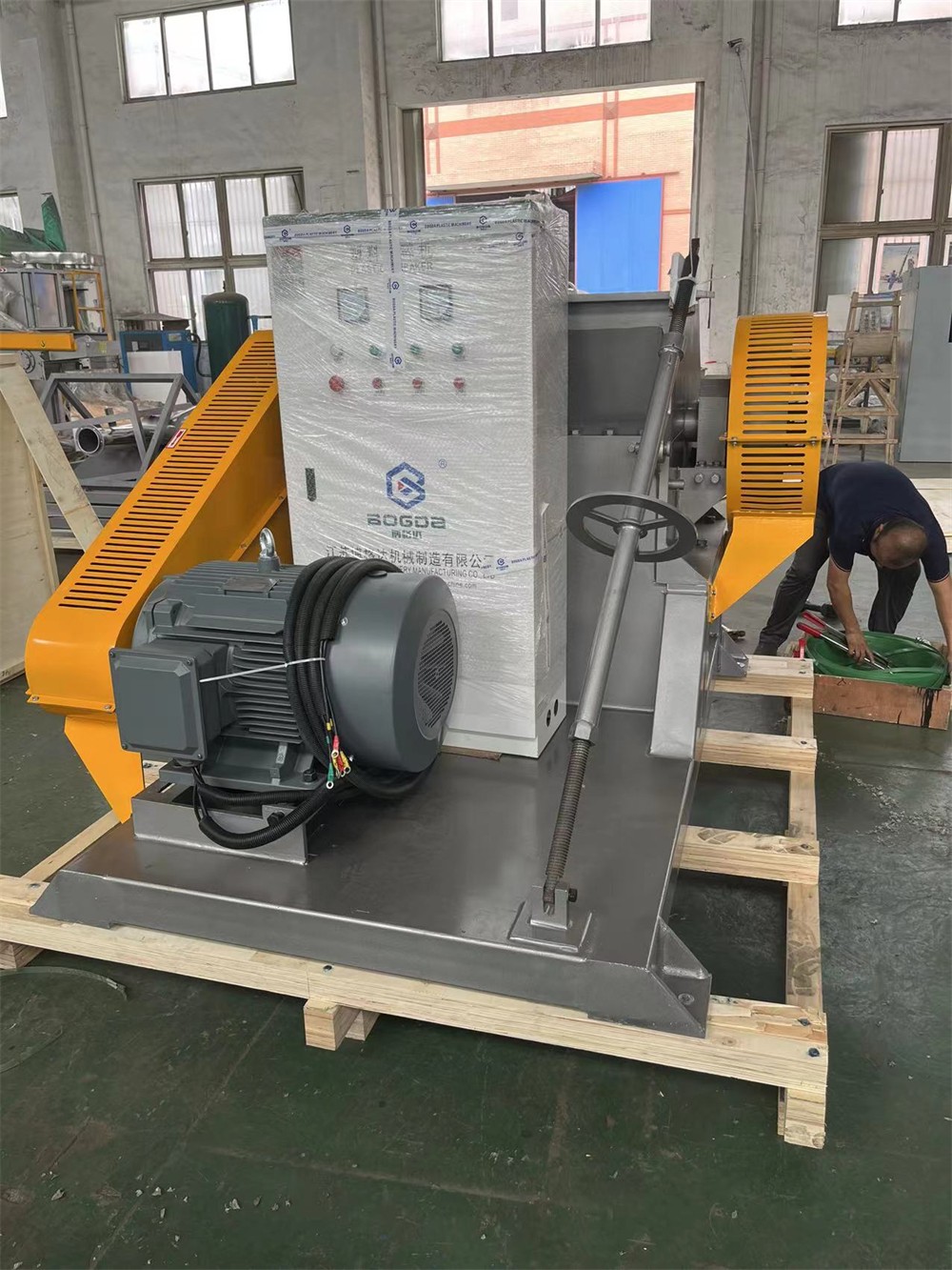 Model 1000 Film Recycling Crusher