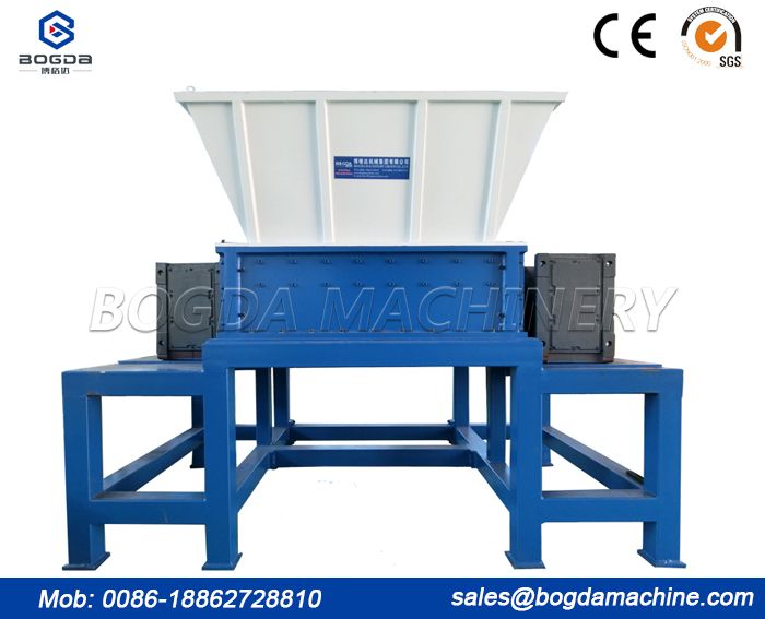 Waste Metal Tyre Plastic Wood Pallet Double Shaft Shredder Recycling Machine