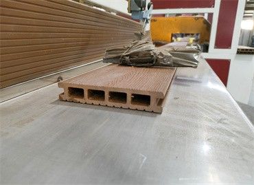 PE WPC composite floor board
