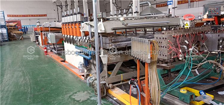 Machine Plastic Construction Profile PP Hollow Sheet Extrusion Line For Sale