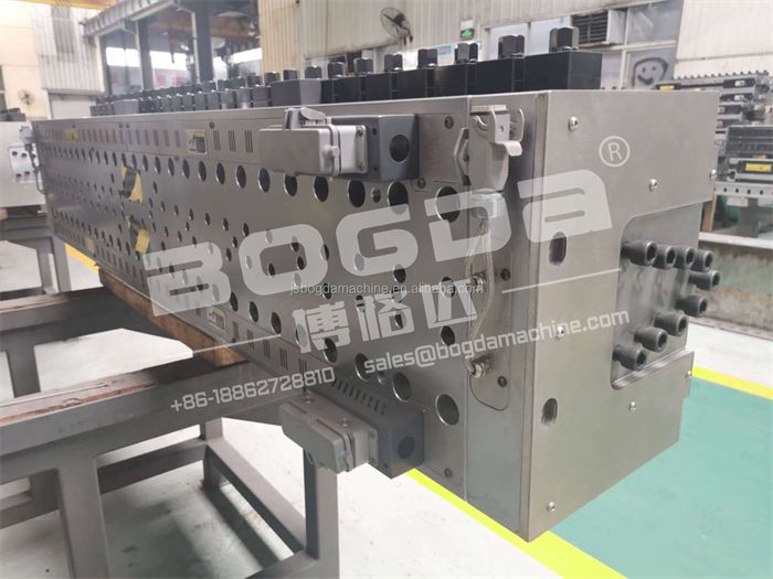 Plastic PP Hollow Construction Building Formwork Template Board Extrusion Making Machines Equipment