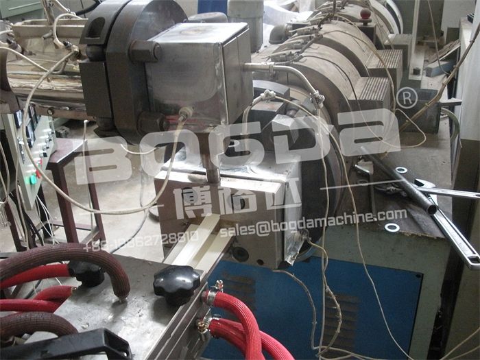 Plastic PVC Floor Baseboard Skirting Board Plinth Extrusion Production Line Making Machine