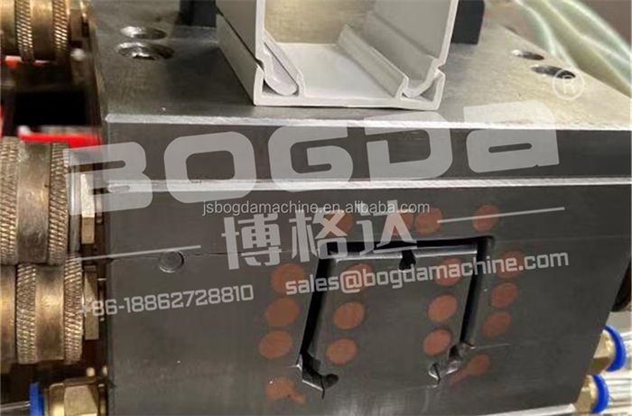 BOGDA Manufacturing PVC Extrusion Profiles Mold For Plastic Trunking Extruder