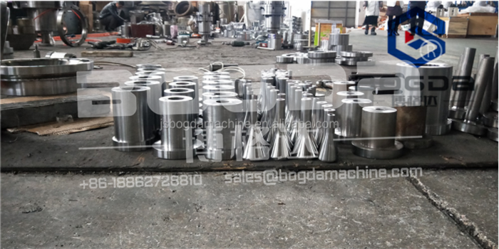 Plastic Water Supply Drain Pipe Extrusion Dies And Molds For PVC Pipe Extrusion Line