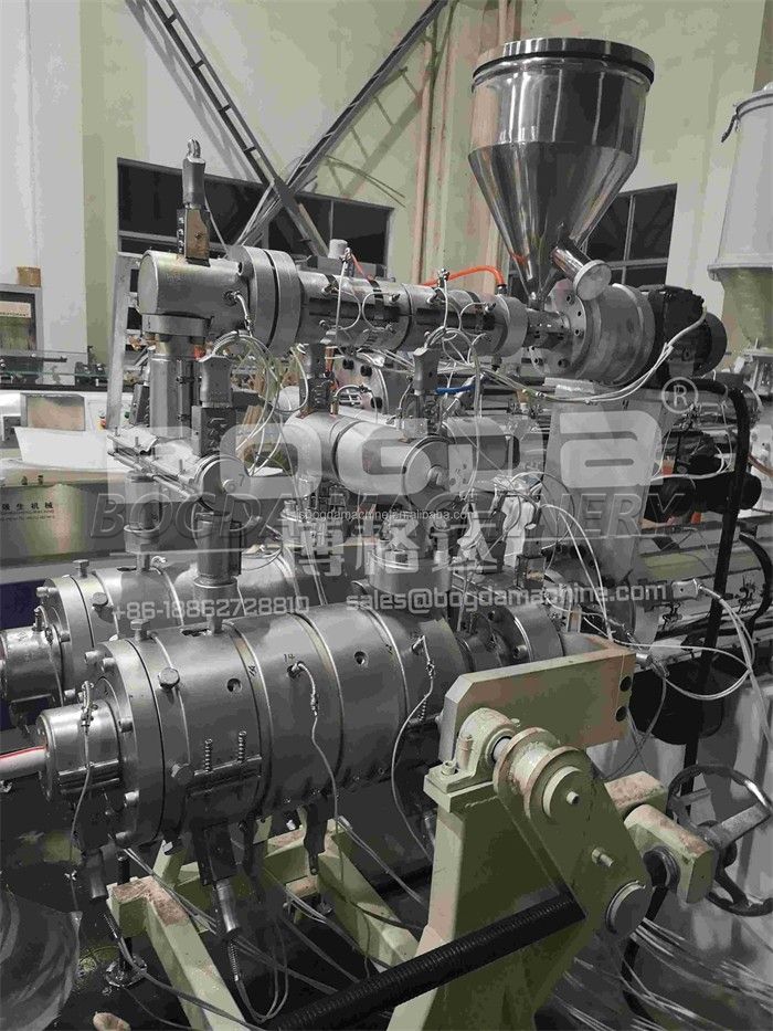 Two Cavities Plastic HDPE PE PPR Pipe Extrusion Die Mould Design