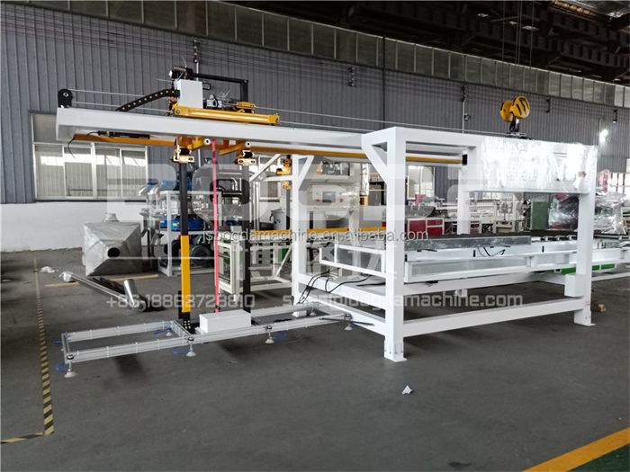 Parallel Conveyor System Fully Automatic PVC Sheet Board Palletizing Stacker Palletizer Machine For Packaging Line