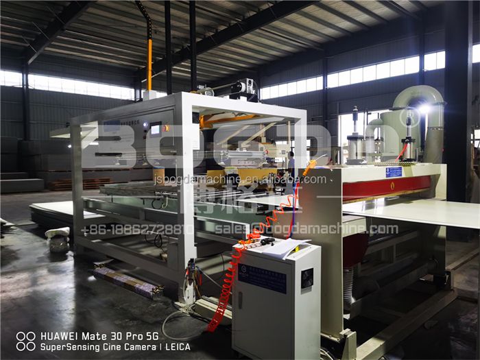 Parallel Conveyor System Fully Automatic PVC Sheet Board Palletizing Stacker Palletizer Machine For Packaging Line