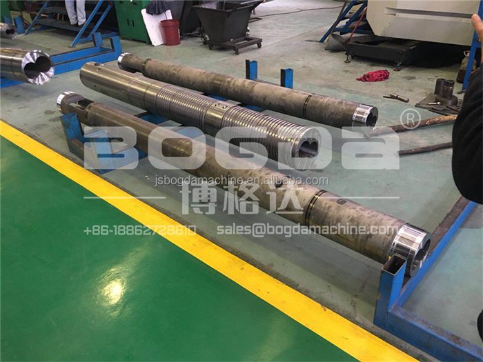 Double Alloy Treatment Conical Double Screw Barrel For Plastic Sheet And Plate Extruder