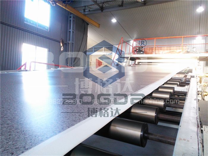 Hospital Soft PVC Vinyl Sheet Flooring Rolls Floor Covering Production Line