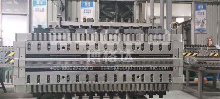 BOGDA 1220 mm PVC Foamed Board Extrusion Mould T Die For Plastic Extruder Machine