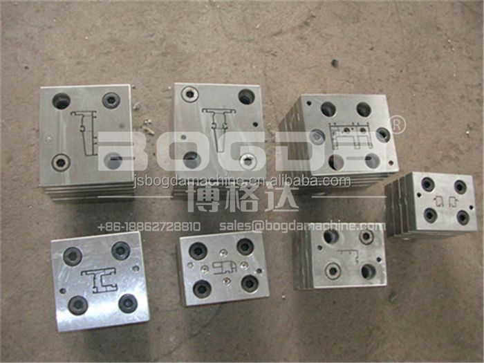 Plastic UPVC Window Profiles Extrusion Mould