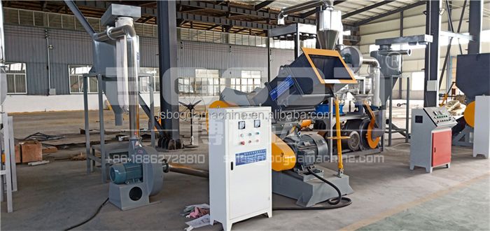 Industrial Horizontal Crusher Machine For Waste PVC Profiles Plastic Pipes Scrap