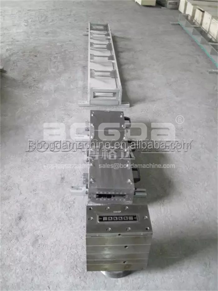 PE WPC Floor Board Extrusion Mold T Die Maker