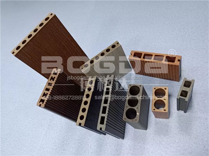 PE WPC Floor Board Extrusion Mold T Die Maker