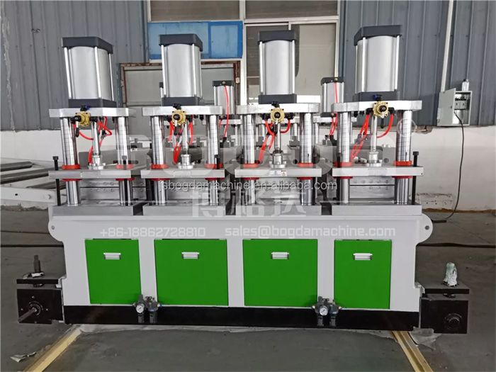 4 Stage Guide Rod Calibration Die Extrusion T-die Mould PVC Foam Board Calibrator Machine For Production Line