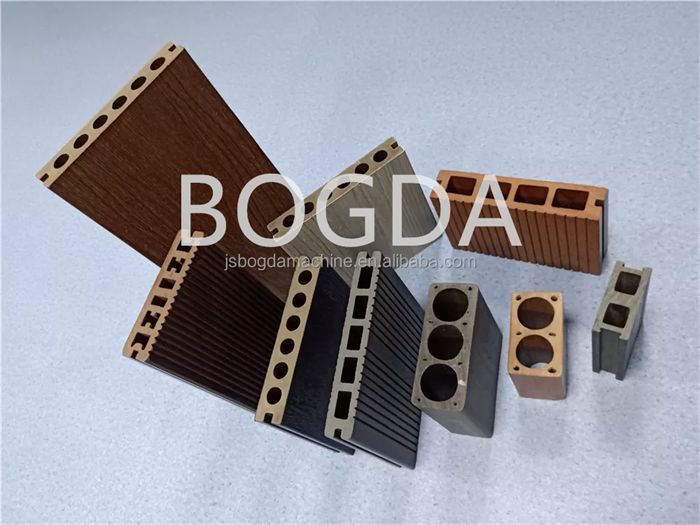 PE WPC Outdoor Co-Extrusion Decking Board Flooring Garden Walkway Making Extrusion Machine