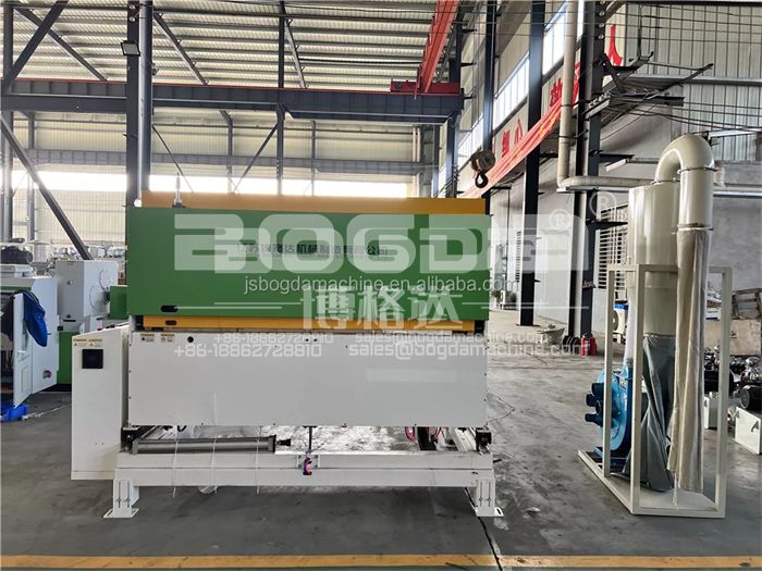 BOGDA New Type Blade And Saw Multi Functional Free Dust PVC Foam Board Cutting Machine