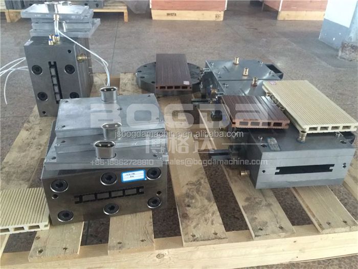 PP PE WPC Floor Decking Panel Extrusion Mold