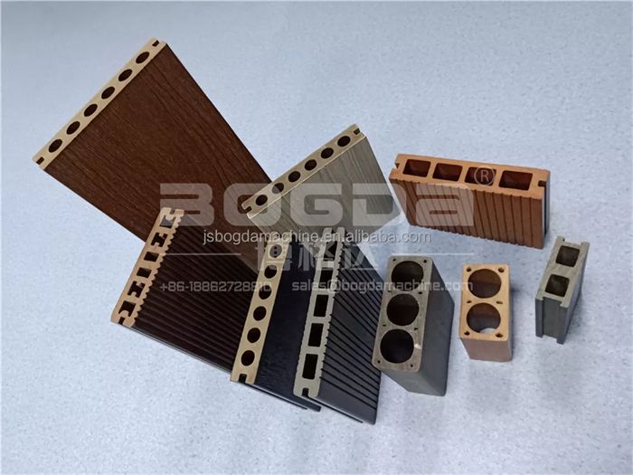PP PE WPC Floor Decking Panel Extrusion Mold