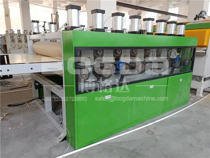 WPC PVC free foam board for advertising decoration wall panel extrusion making machine