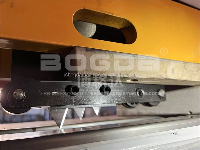 BOGDA PVC Foam Sheet Cutting Machine PVC Expanded Board Cutter With Free Dust Device