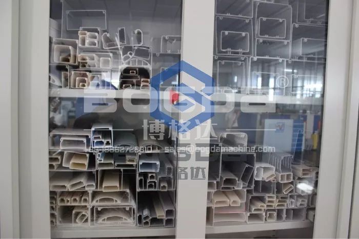 Plastic Extrusion Profile PVC External Corner Trim Mould