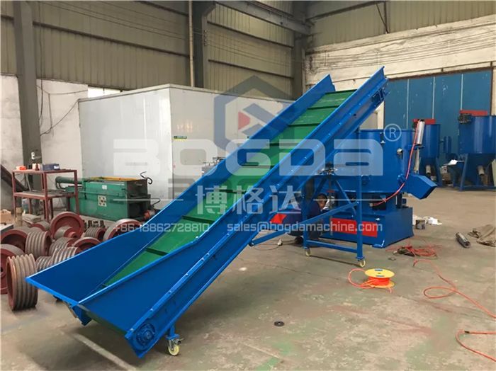 PP Meltblown Nonwovens Fabric Leftover material Agglomerator Recycling Machine