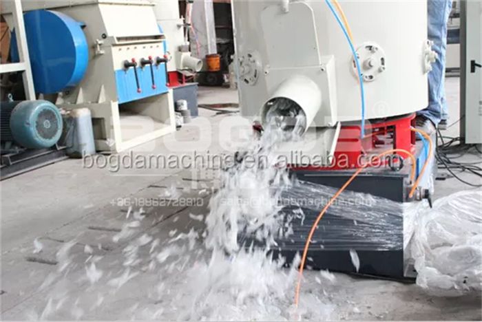 PP Meltblown Nonwovens Fabric Leftover material Agglomerator Recycling Machine