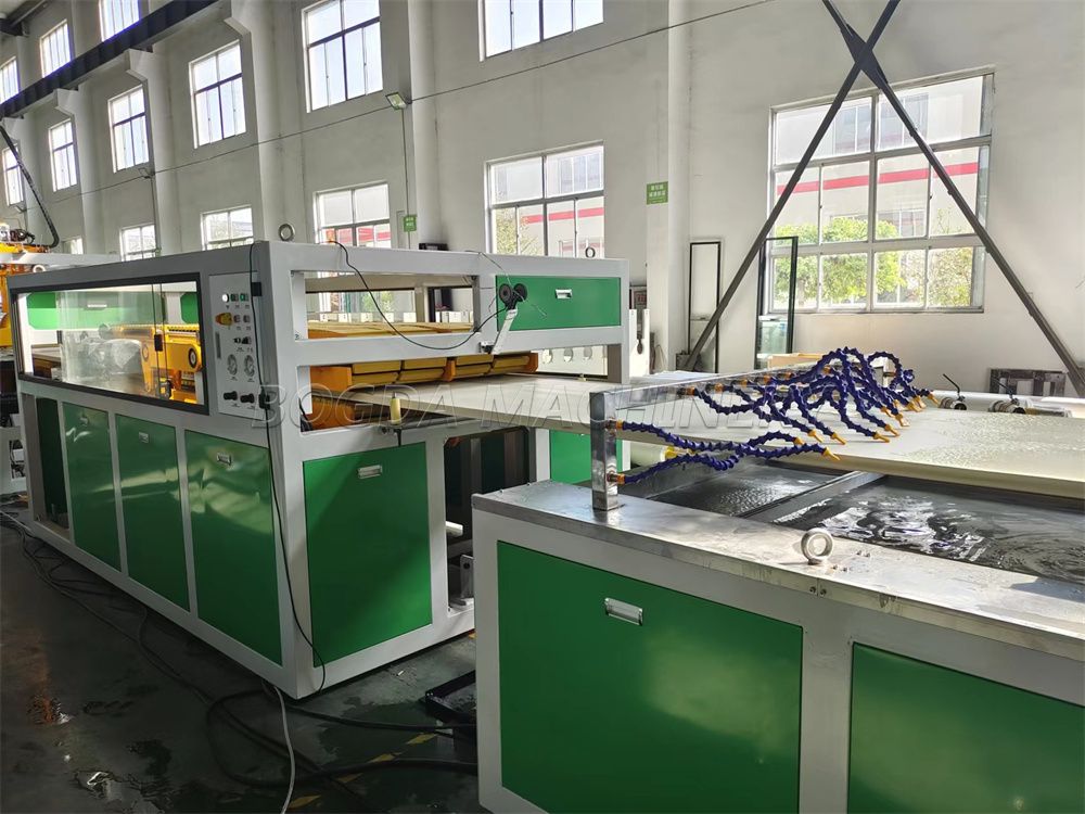 pvc wpc hollow door board extrusion line